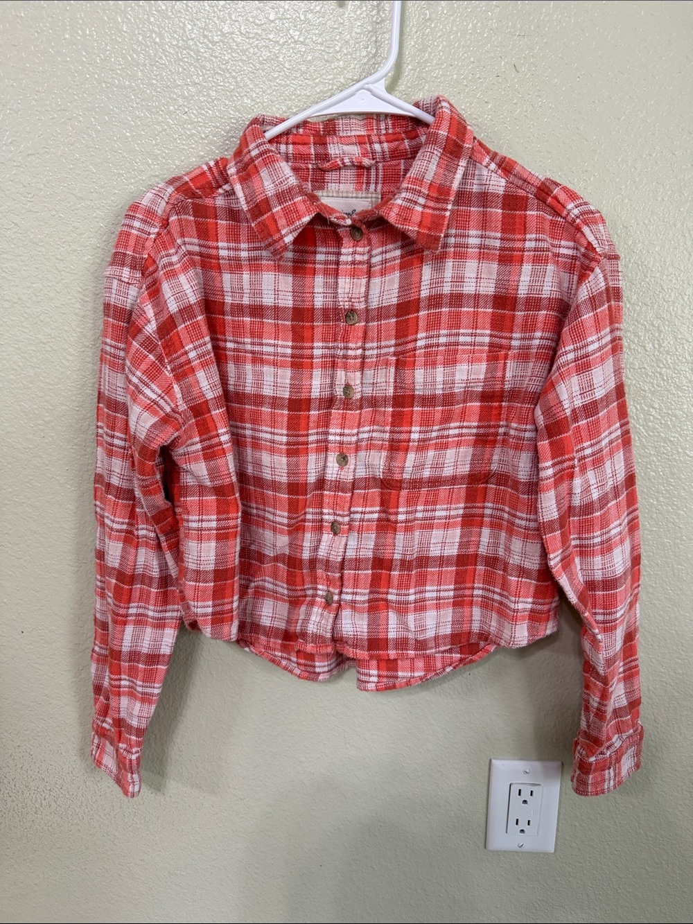American Eagle Outfitters Cropped Button-Down Shirt
